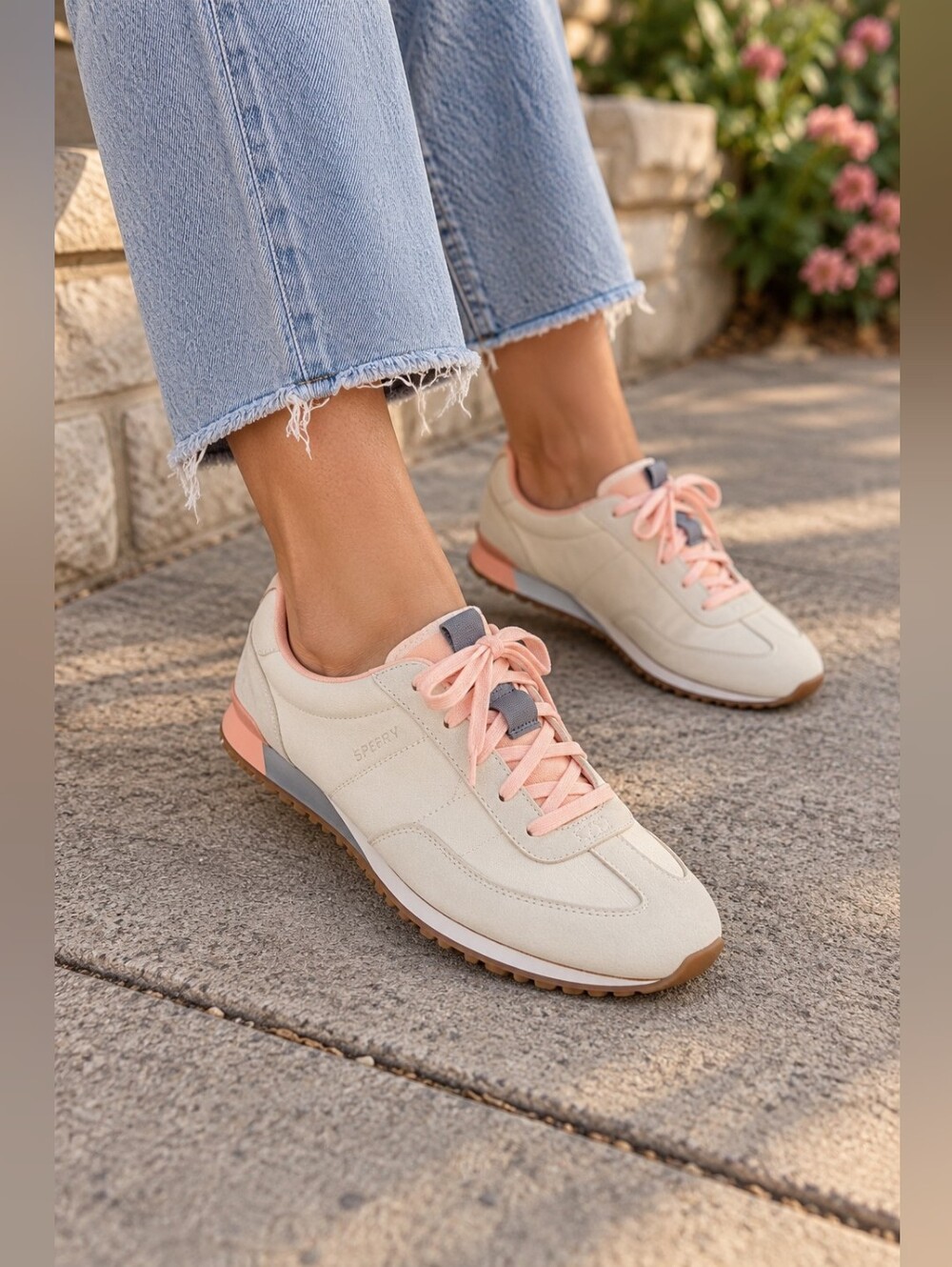 Sperry Plushwave Sneakers Size 6